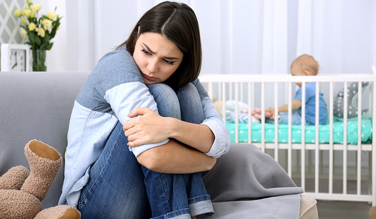 Nguyên nhân nào gây ra trầm cảm sau sinh?